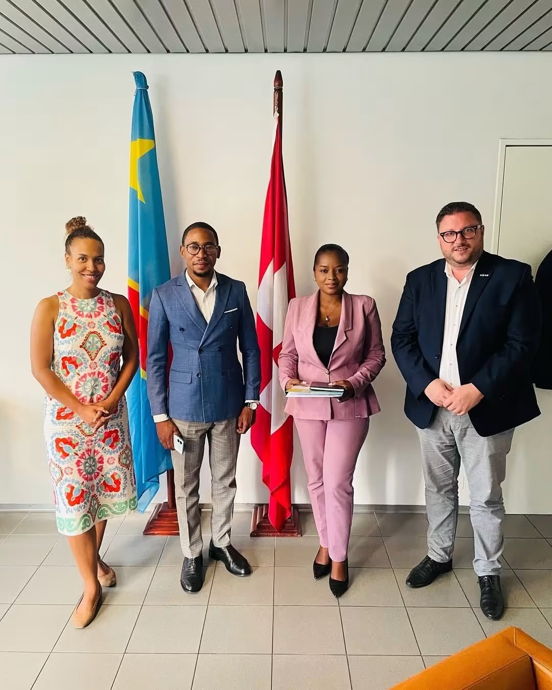 Échanges fructueux avec l’Ambassadeur de Suisse et la Jeunesse